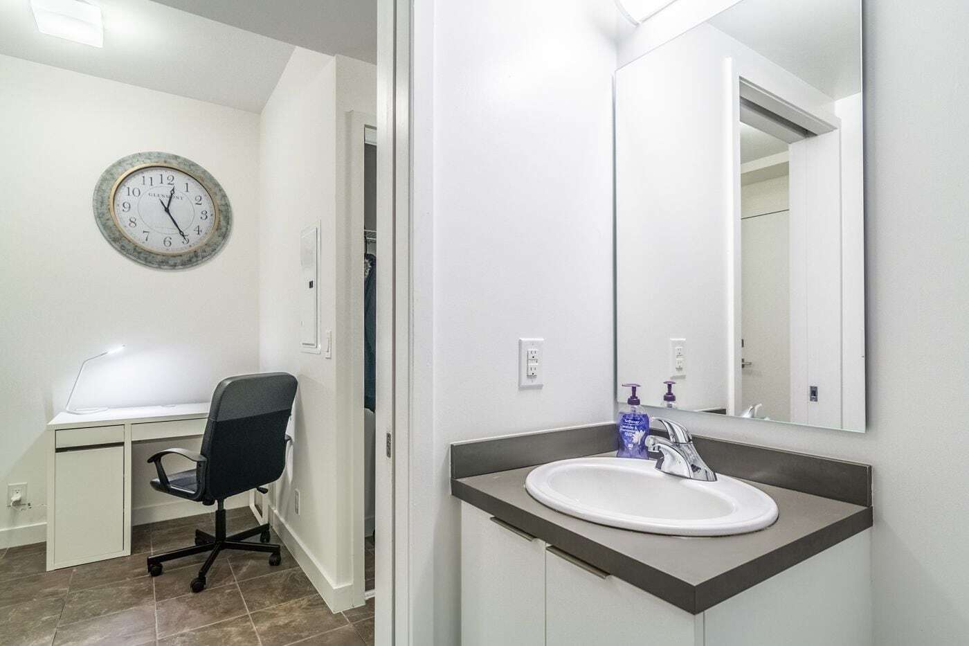Aoc Suites - Two Bedroom Condo - City/Cn Tower View โตรอนโต ภายนอก รูปภาพ