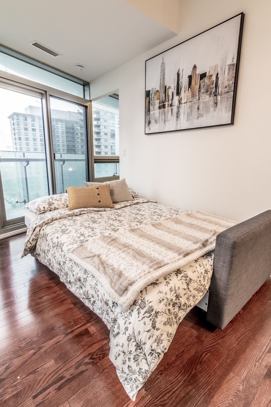 Aoc Suites - Two Bedroom Condo - City/Cn Tower View โตรอนโต ภายนอก รูปภาพ