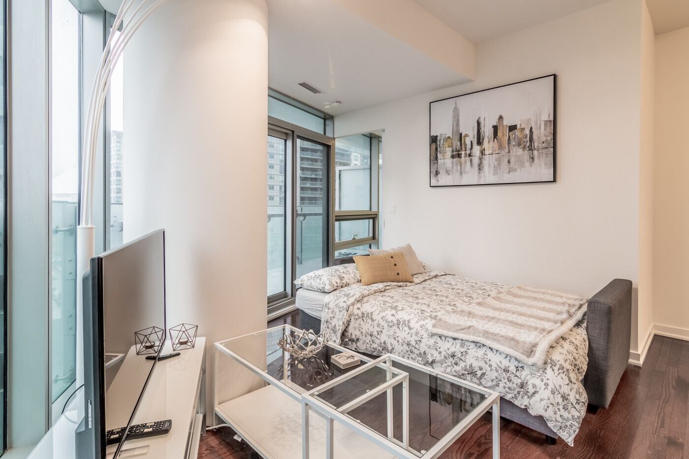 Aoc Suites - Two Bedroom Condo - City/Cn Tower View โตรอนโต ภายนอก รูปภาพ